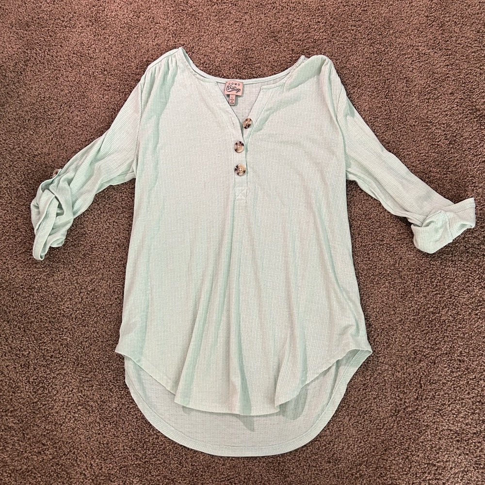 Casual Mint Green Button-Up Top